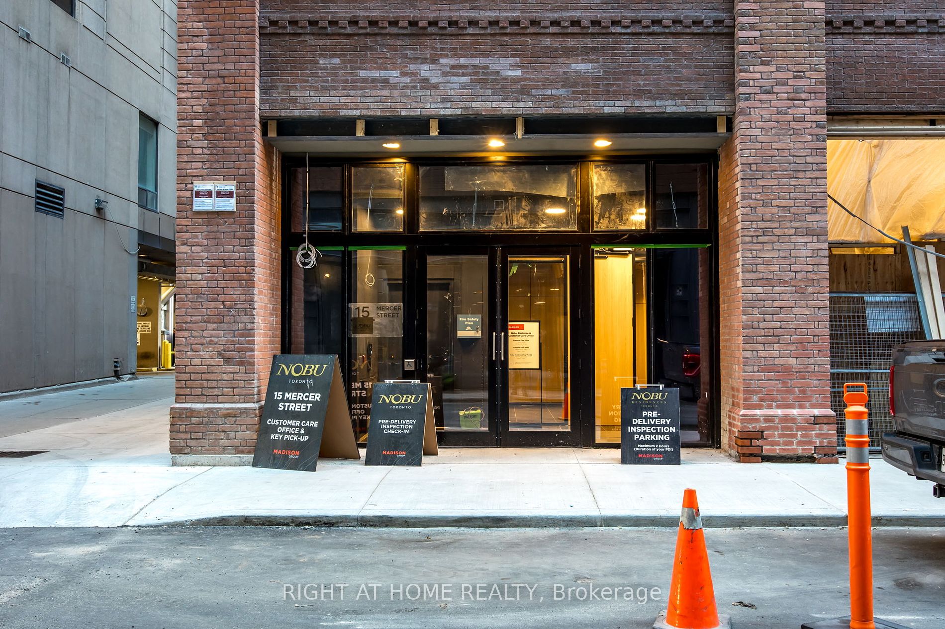 35 S Mercer St 2309