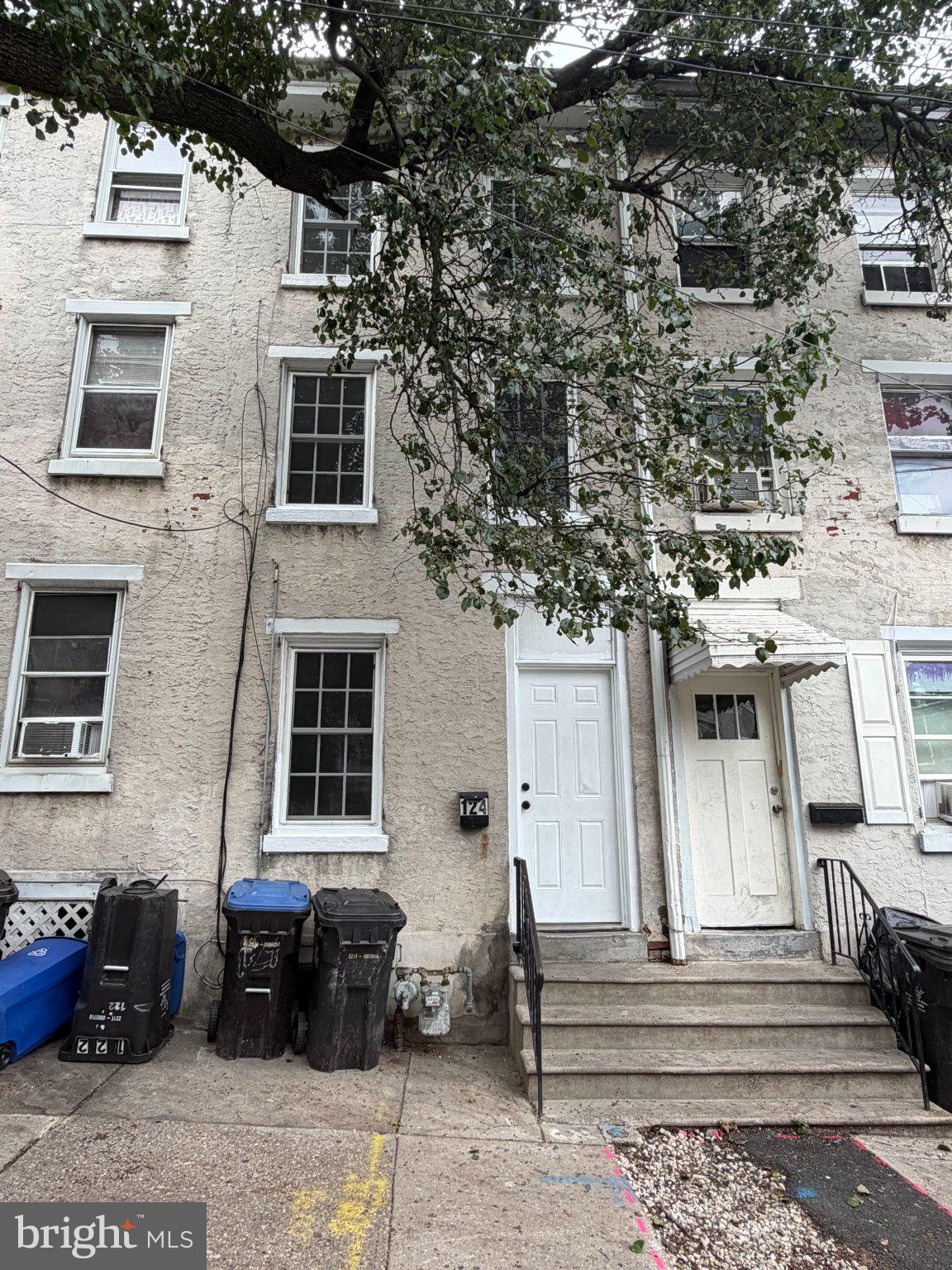 124 W Airy Street