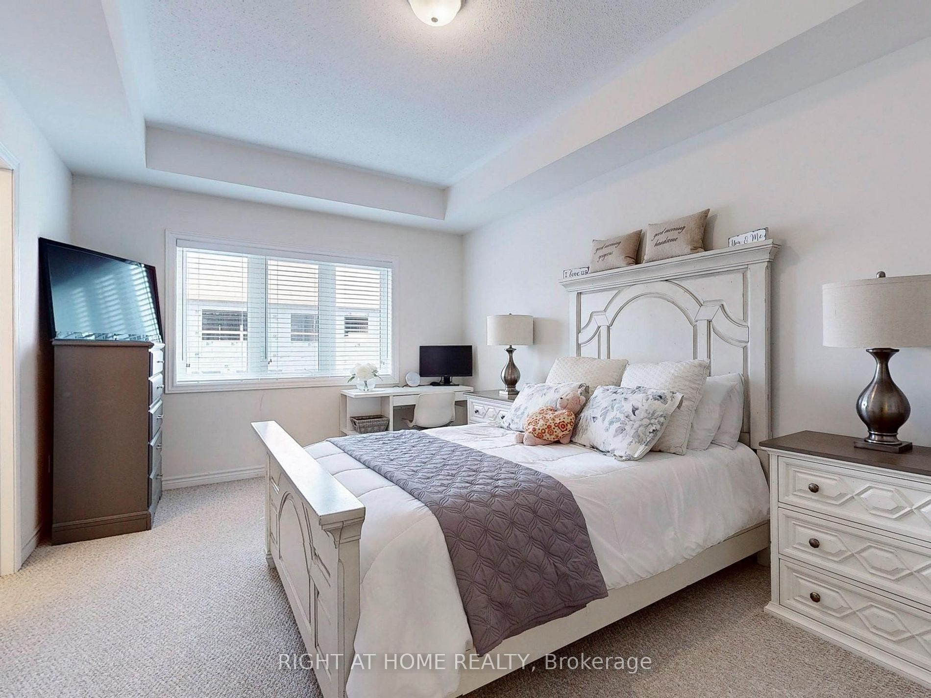 71 Mondial Cres