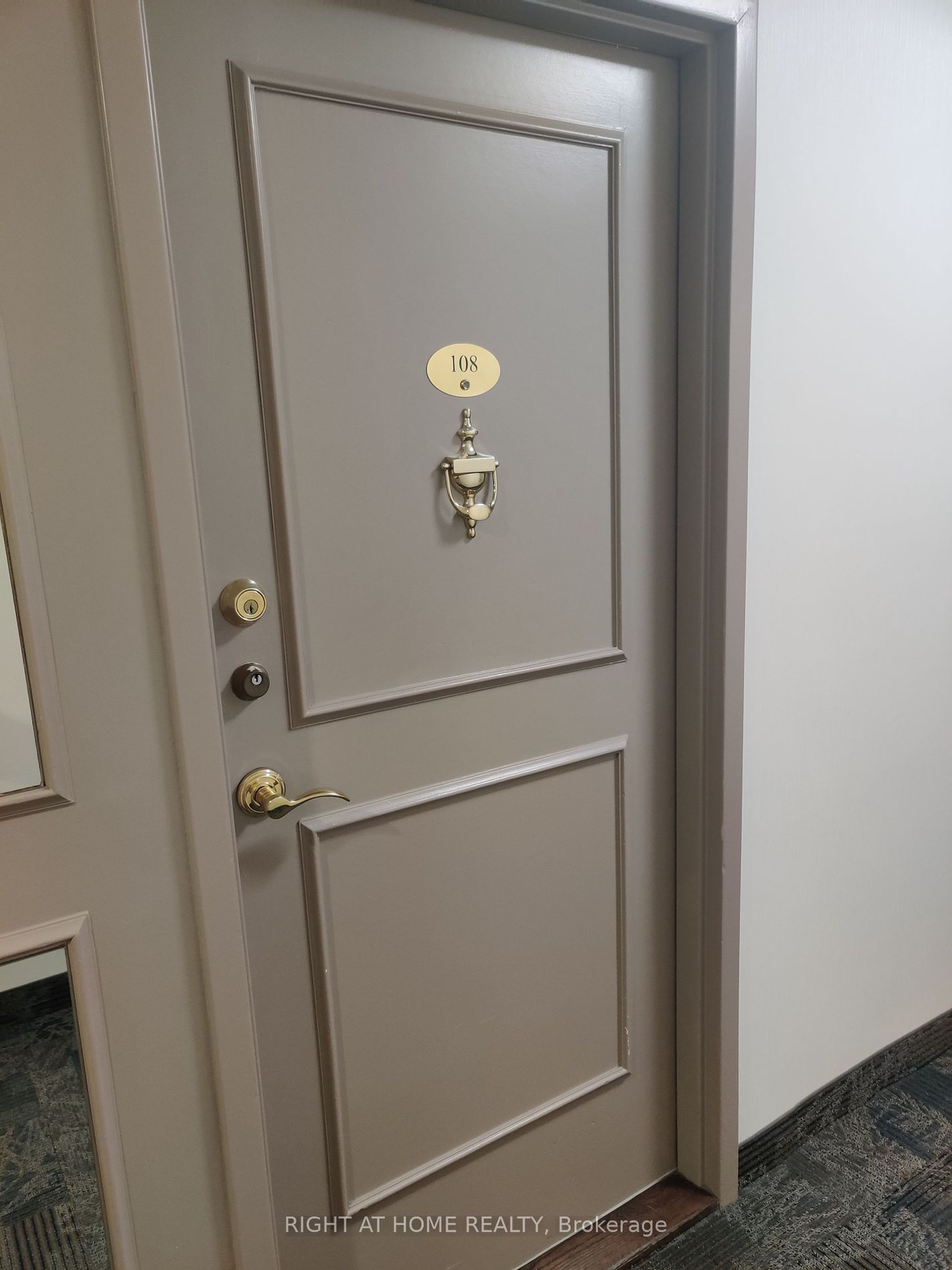 4001 Don Mills Rd 108