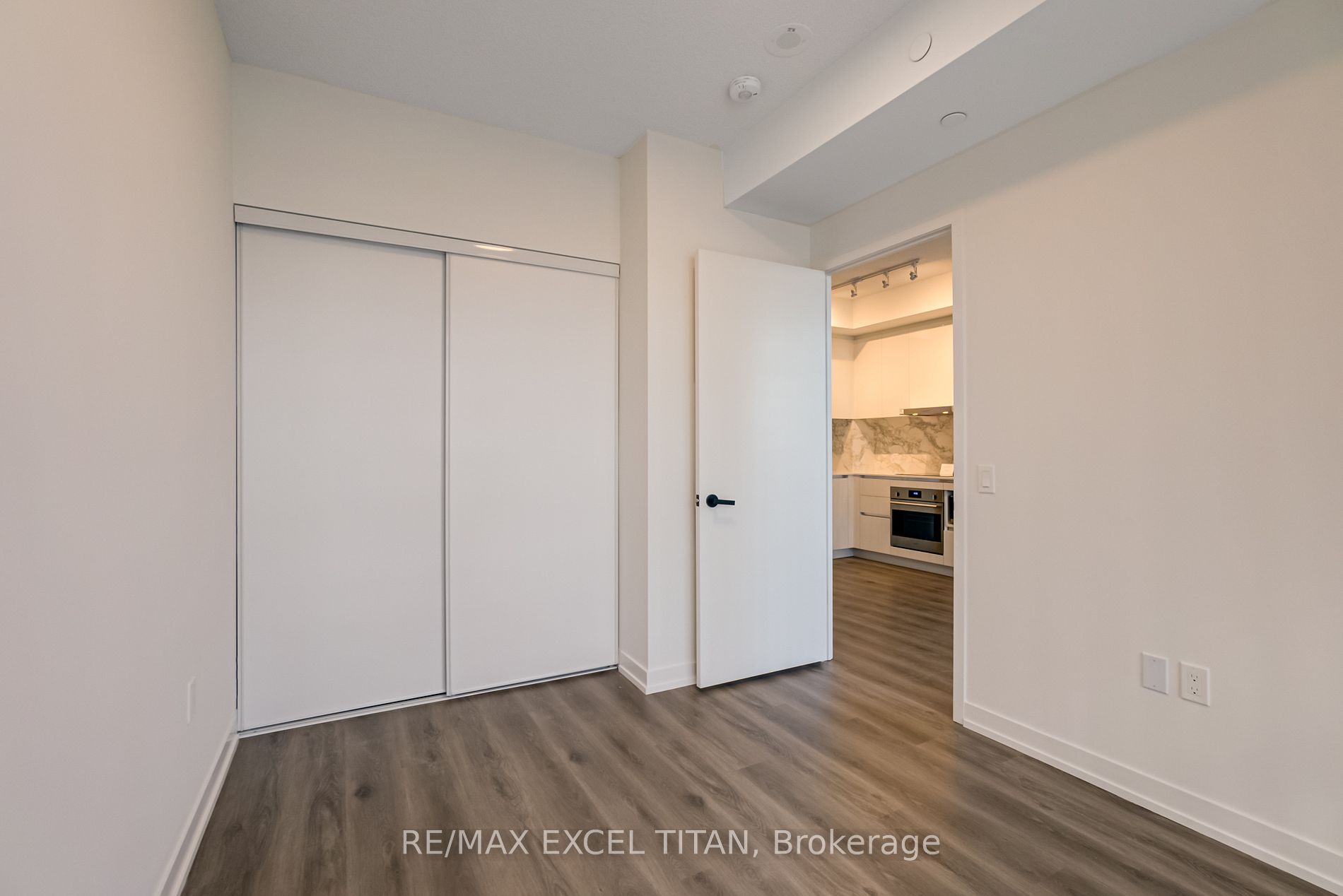 225 Commerce St 1501