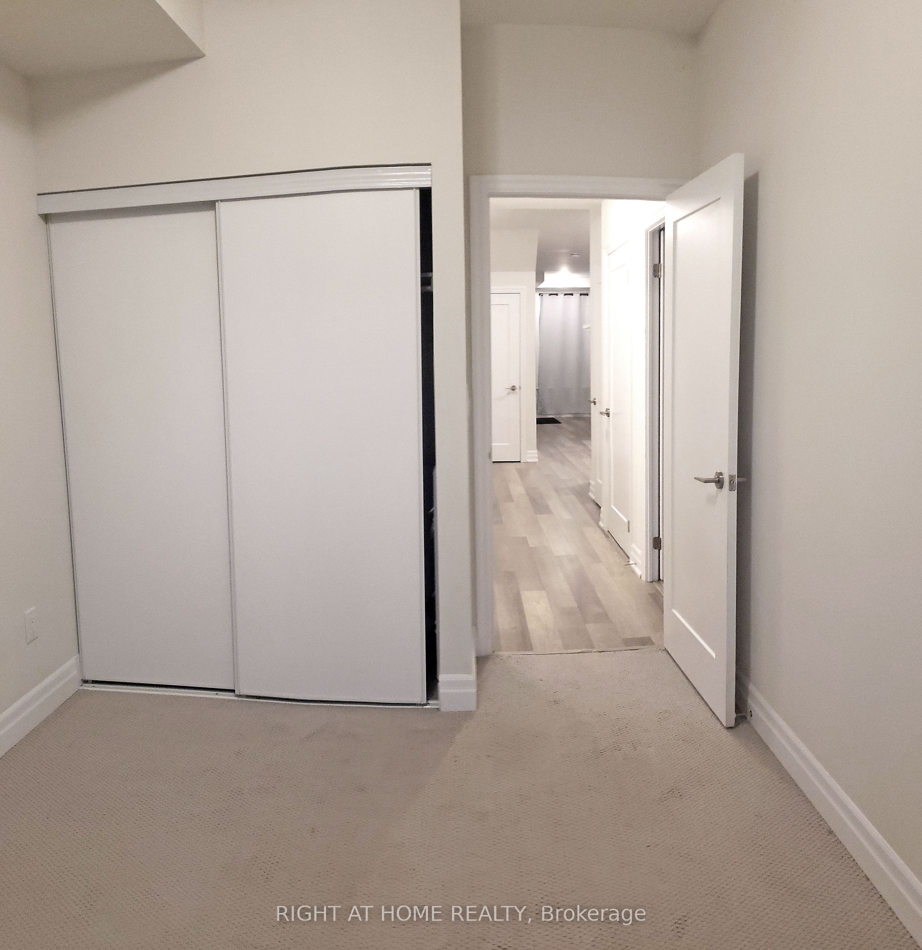 665 Cricklewood Dr 702