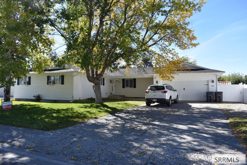 635 Reagan Avenue