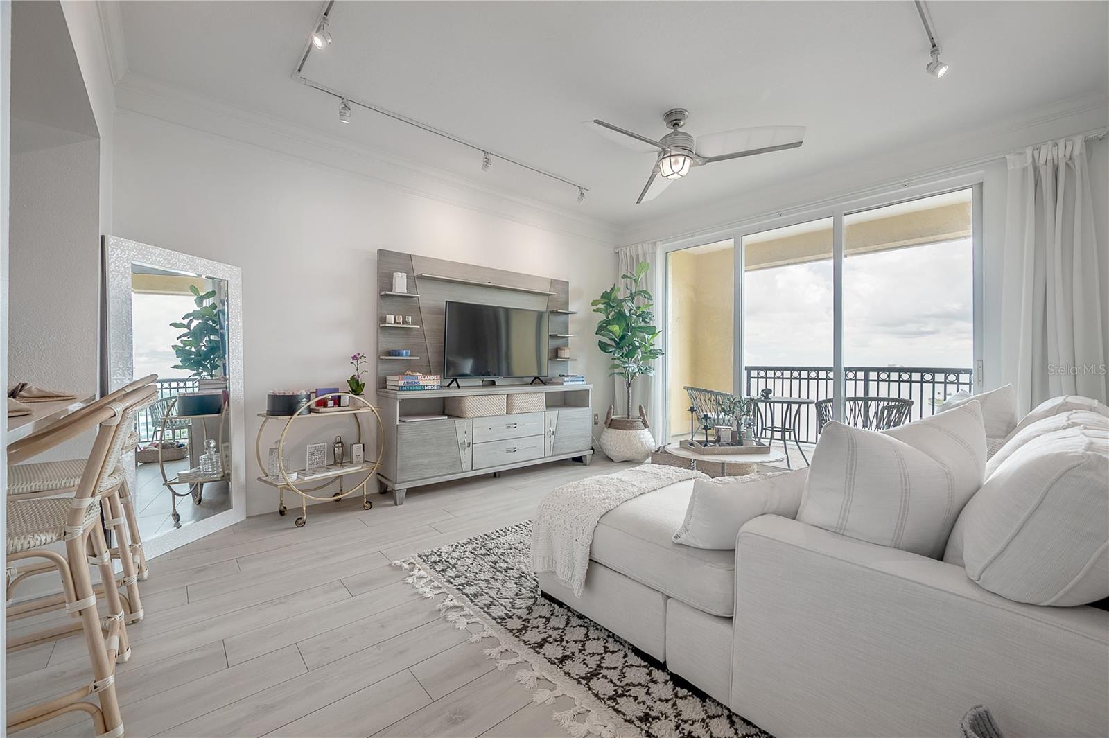 345 Bayshore Boulevard 1803