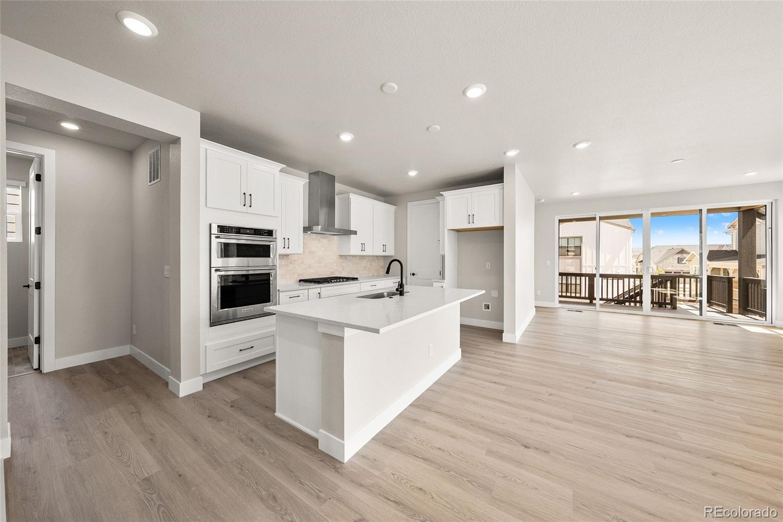 8632 Whiteclover Street