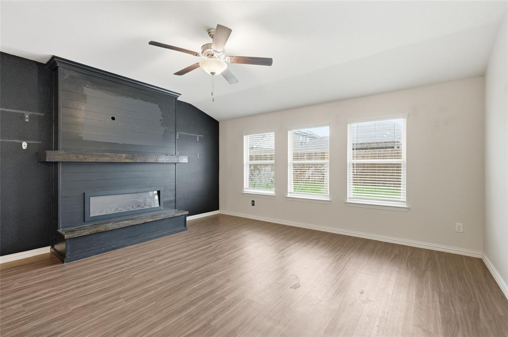903 Spruce Lane