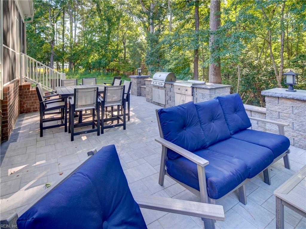113 Commanders Cove