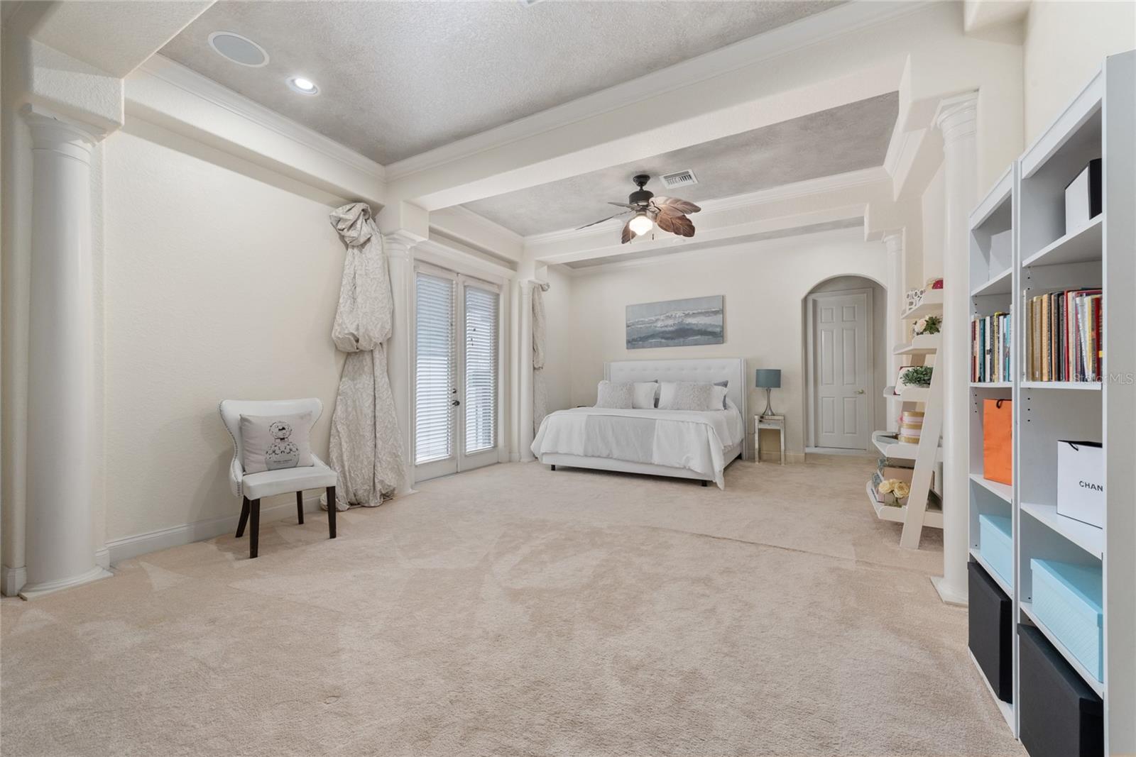 6221 Blakeford Drive