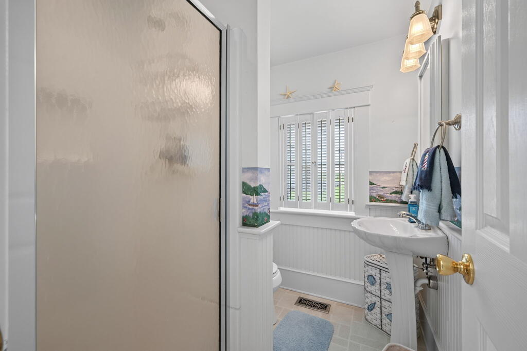 507 Harbor Ave 5