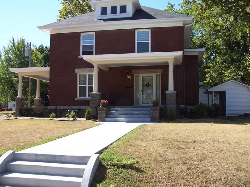 503 W Cherry Street