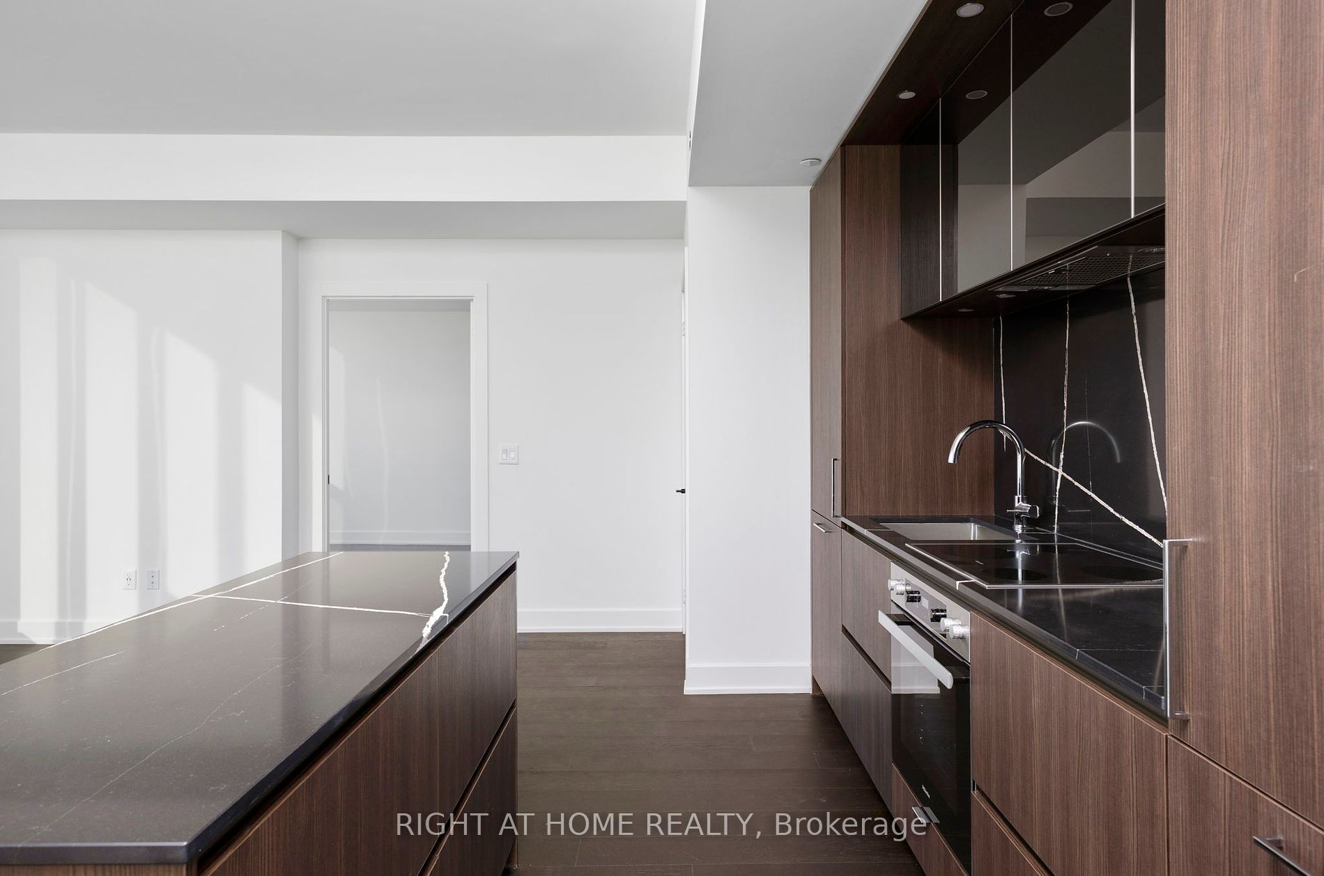 35 S Mercer St 2309