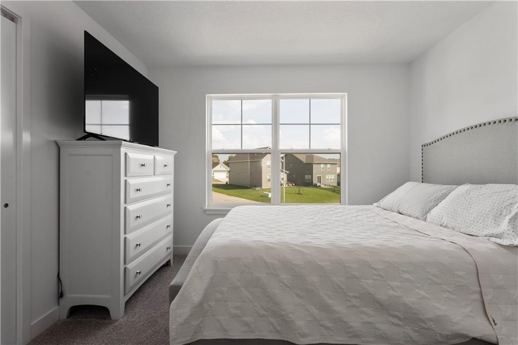 27600 E Red Fox Street