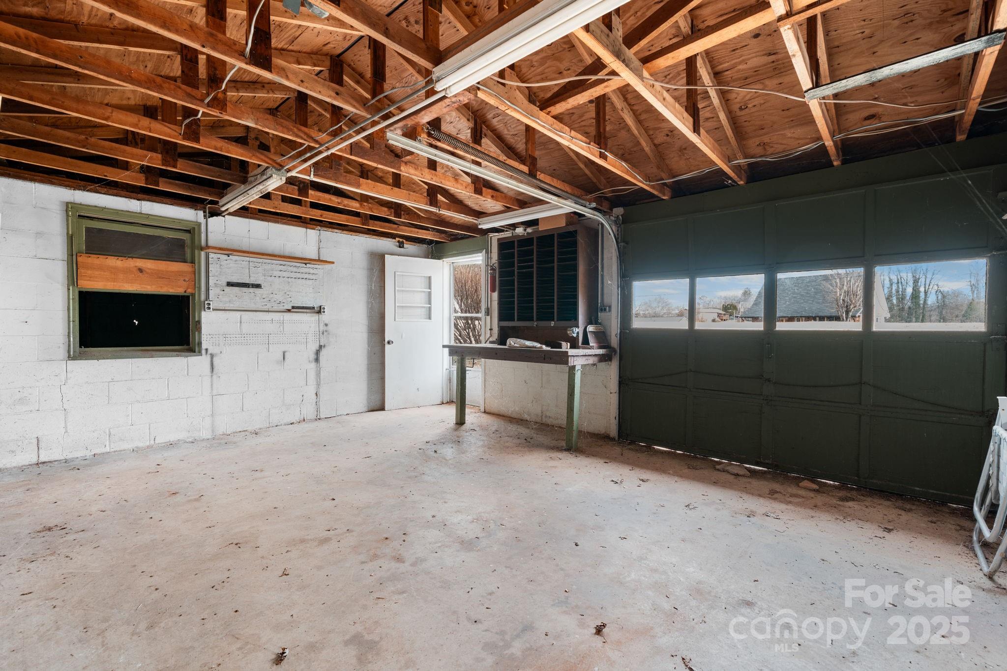 902 Greenwood Place