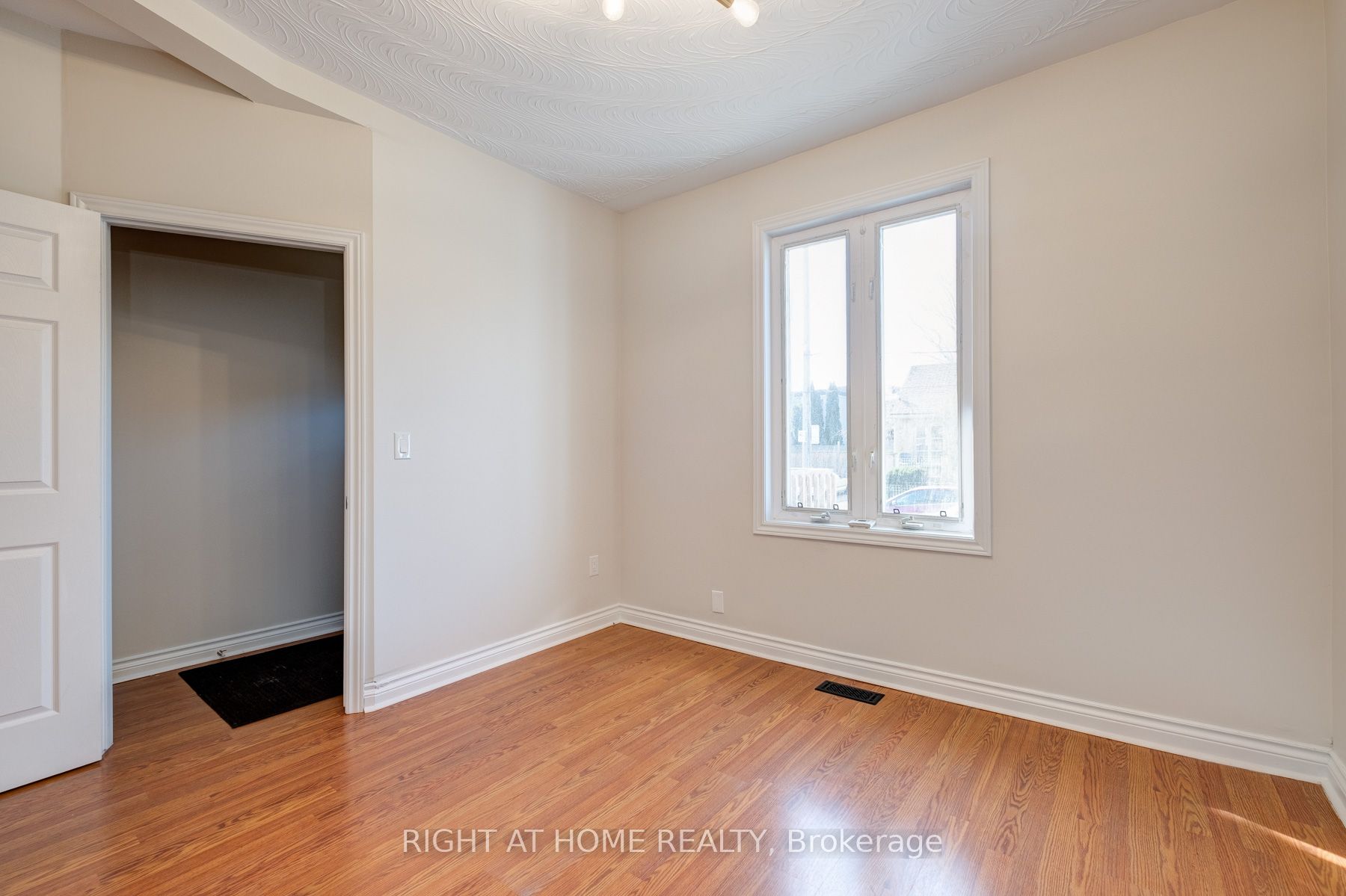 3 Muriel Ave Main