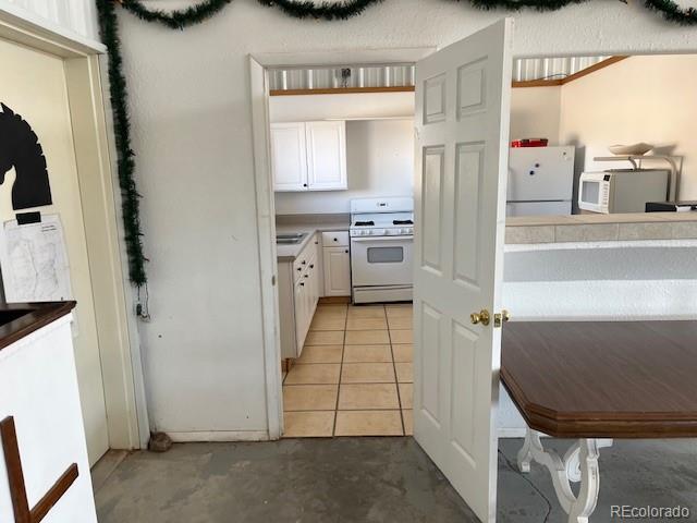 18208 Wild Horse Mesa Drive