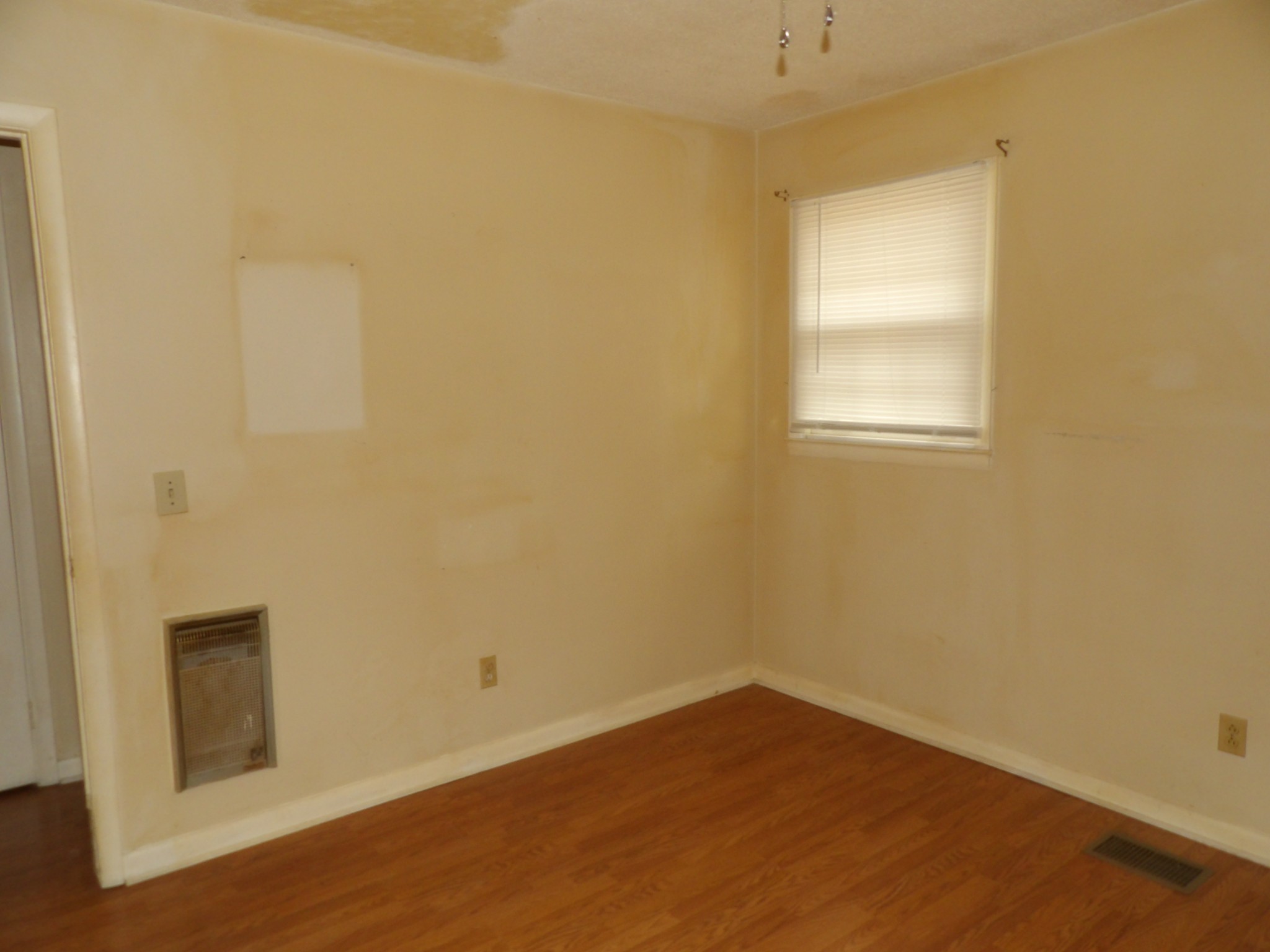 121 Eze Ave