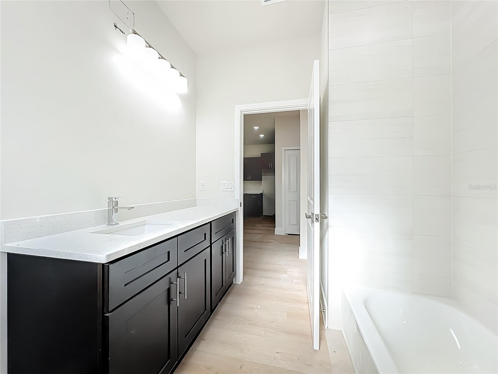 356 W 4th Street
