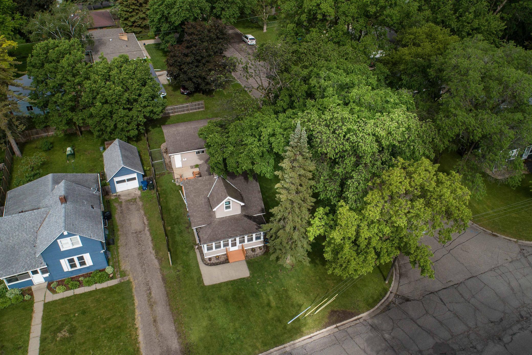 1121 N Cleveland Avenue