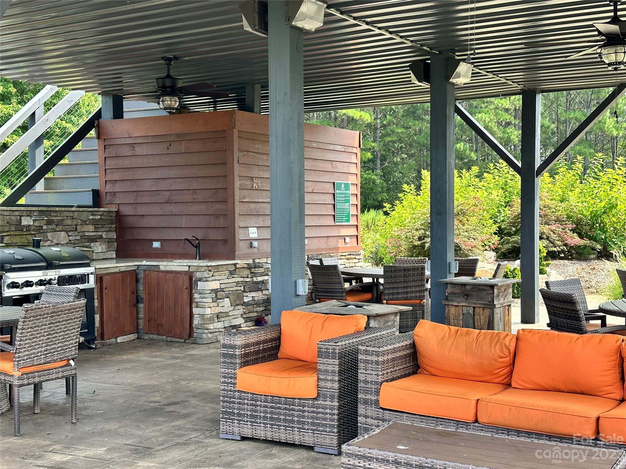 100 Shortoff Trail NW