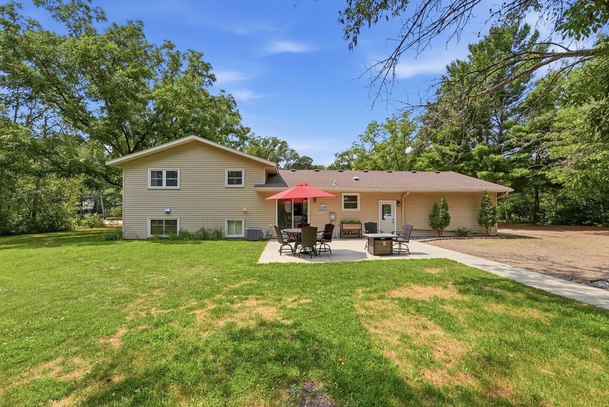 214 Highview Drive W