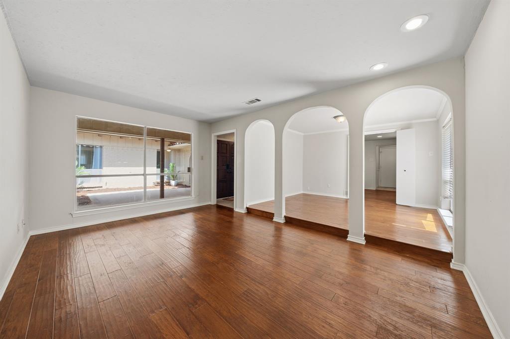 416 Forest Grove Drive