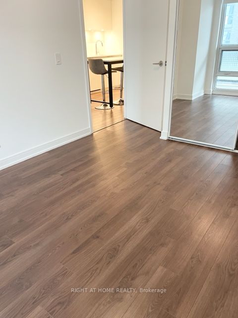 30 Samuel Wood Way 208