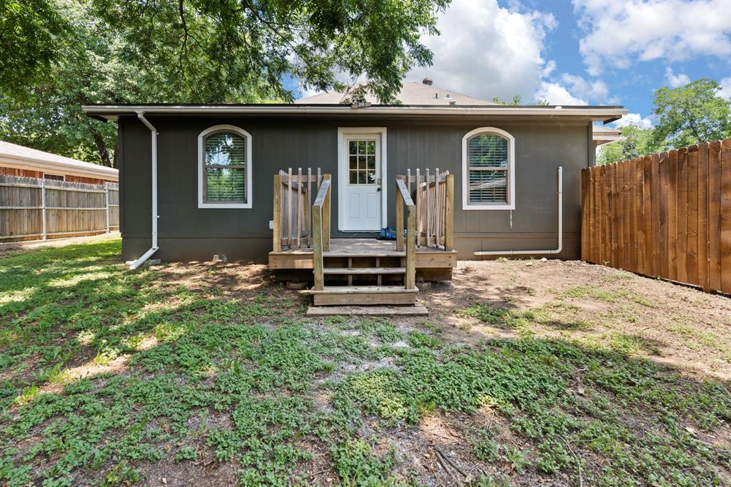 505 1/2 College Street 505