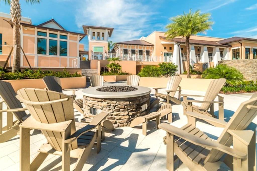 1959 Tropical Palms Circle