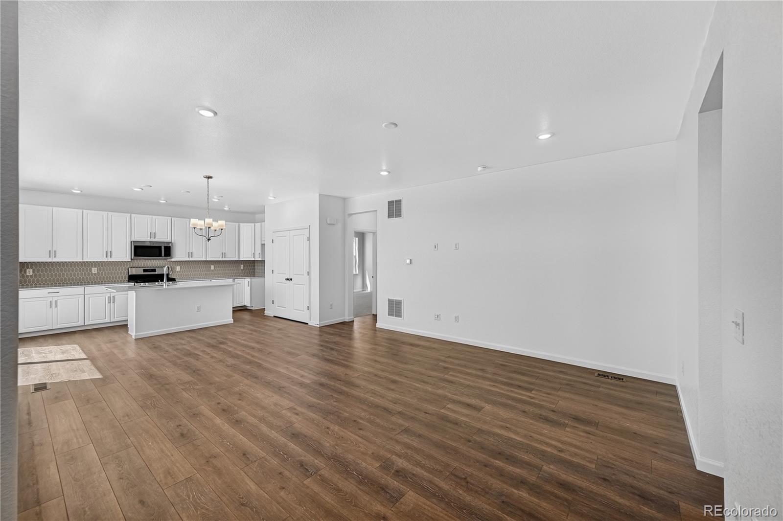 9175 Violet Way