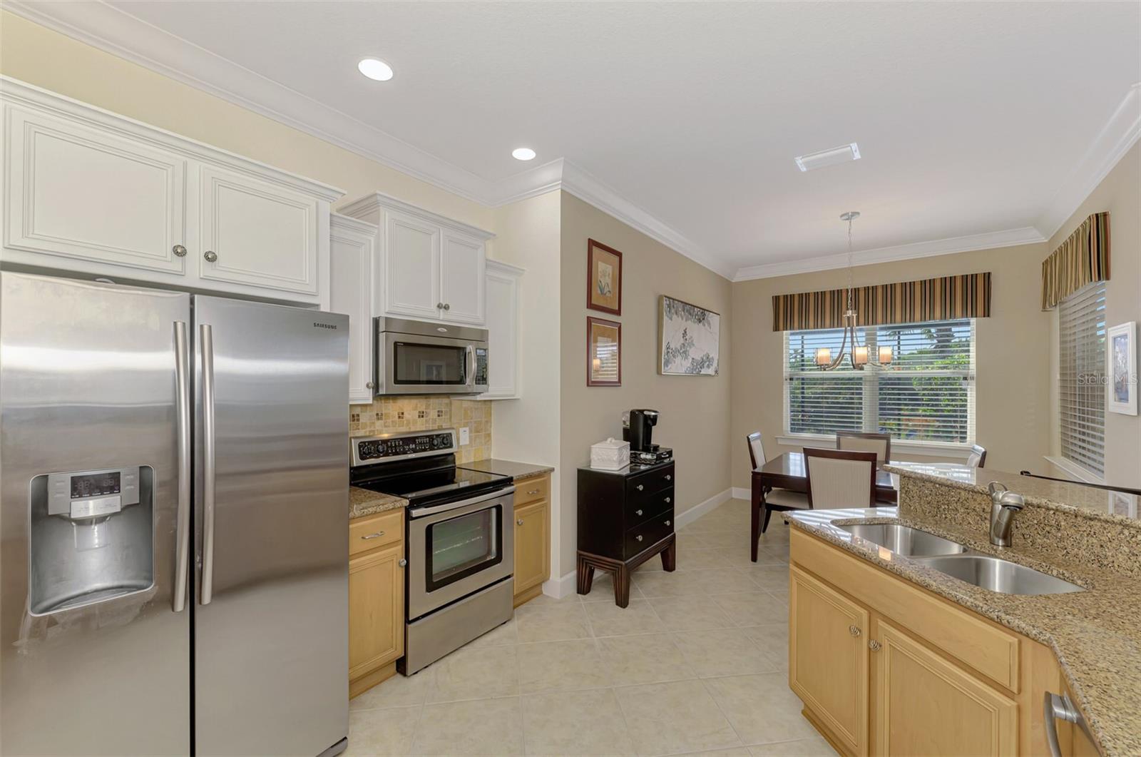 13096 Creekside Lane