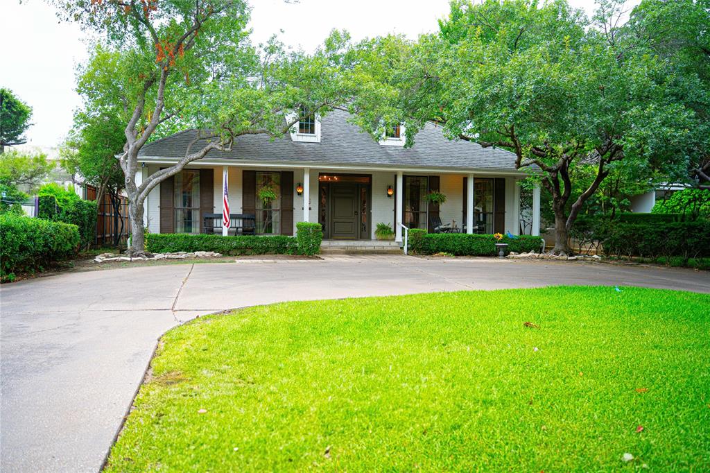 Incredibly rare opportunity to build or renovate on one of Highland Park's most coveted blocks. Just the second property in from the Dallas Country Club, 3841 Maplewood Avenue offers an exceptionally deep 60 x 208 lot with a single owner, 1970s home built by George Lewis that could also potentially be renovated and expanded... though the value for most will be in the land. All rooms are downstairs other than a guest bedroom suite. Grand 2-story entry with a curved staircase, 2-car attached garage, and a detached quarters. Just a short stroll to Armstrong Elementary, Highland Park Village and the DCC. A 2025 survey is on file. Estate property.