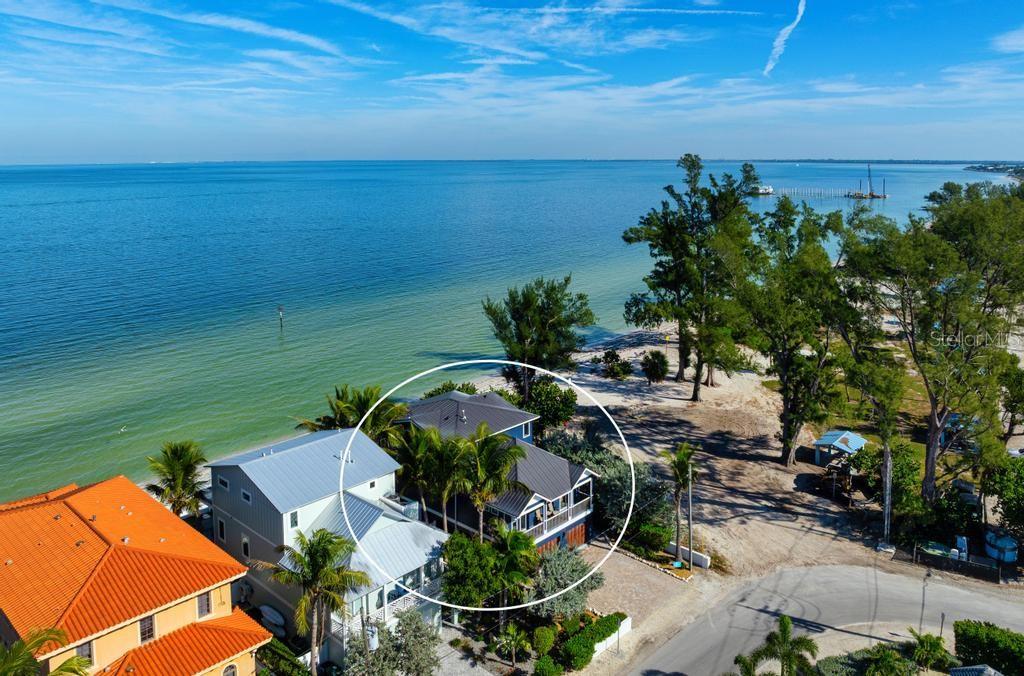 915 N Shore Drive