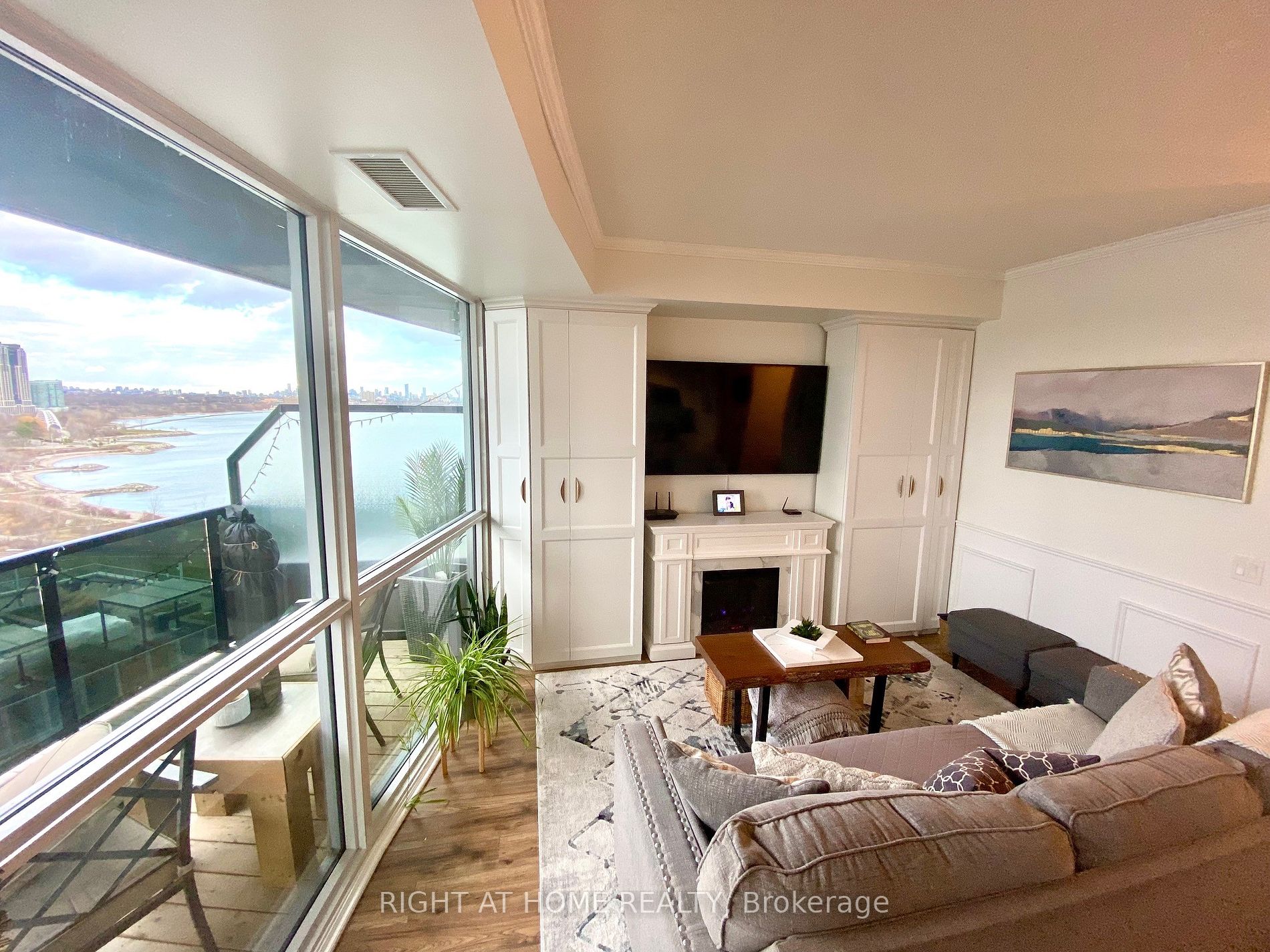 80 Marine Parade Drive Dr 901