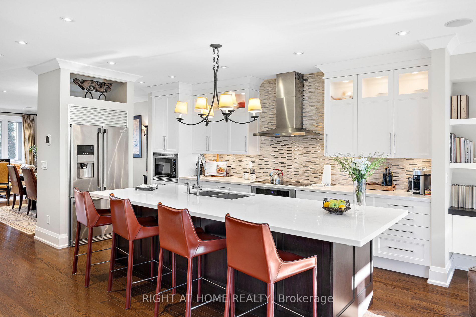 55 Stibbard Ave
