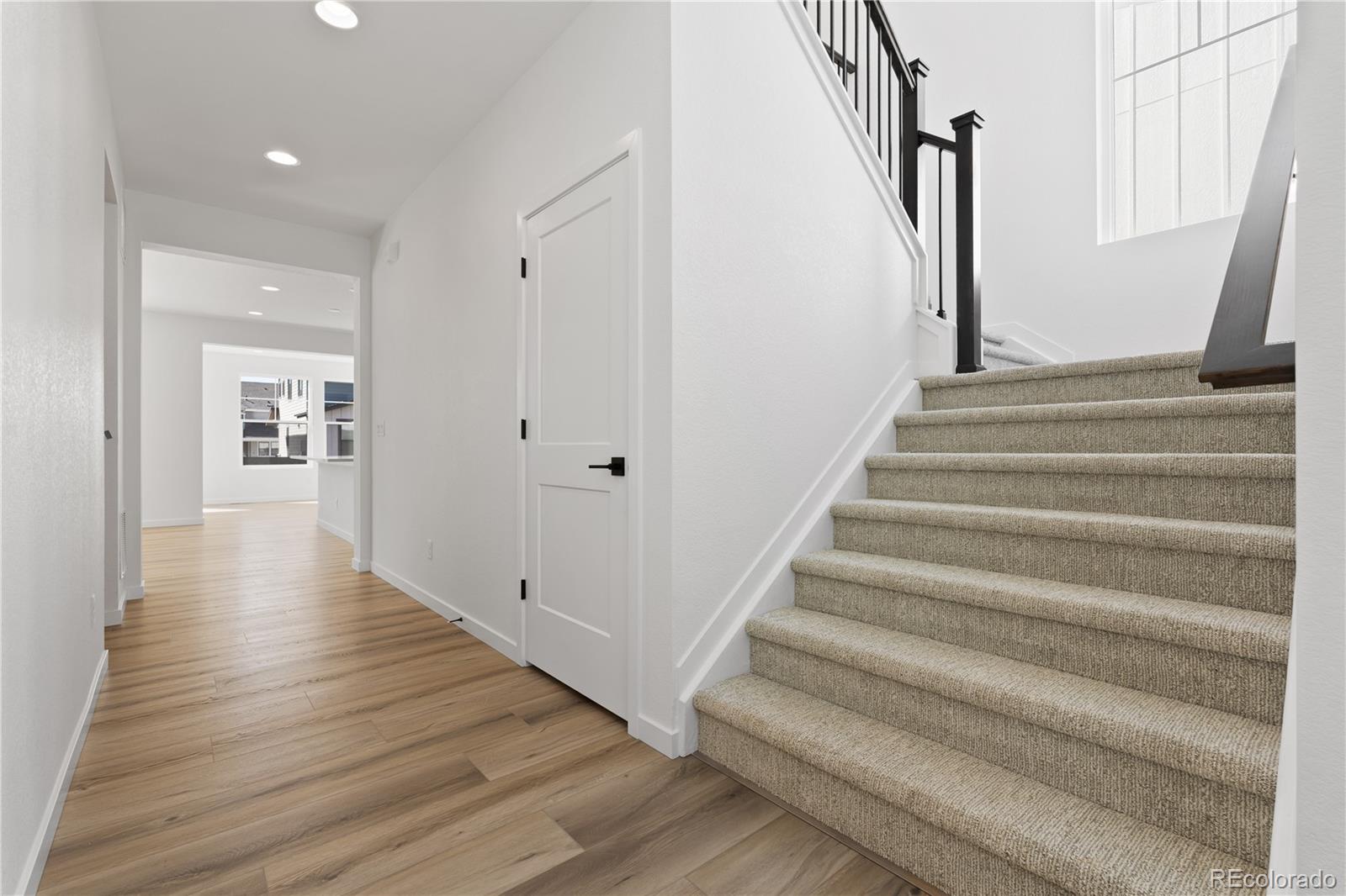 8892 Springsong Lane