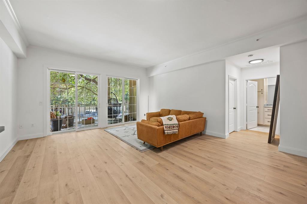 3225 Turtle Creek Boulevard 122