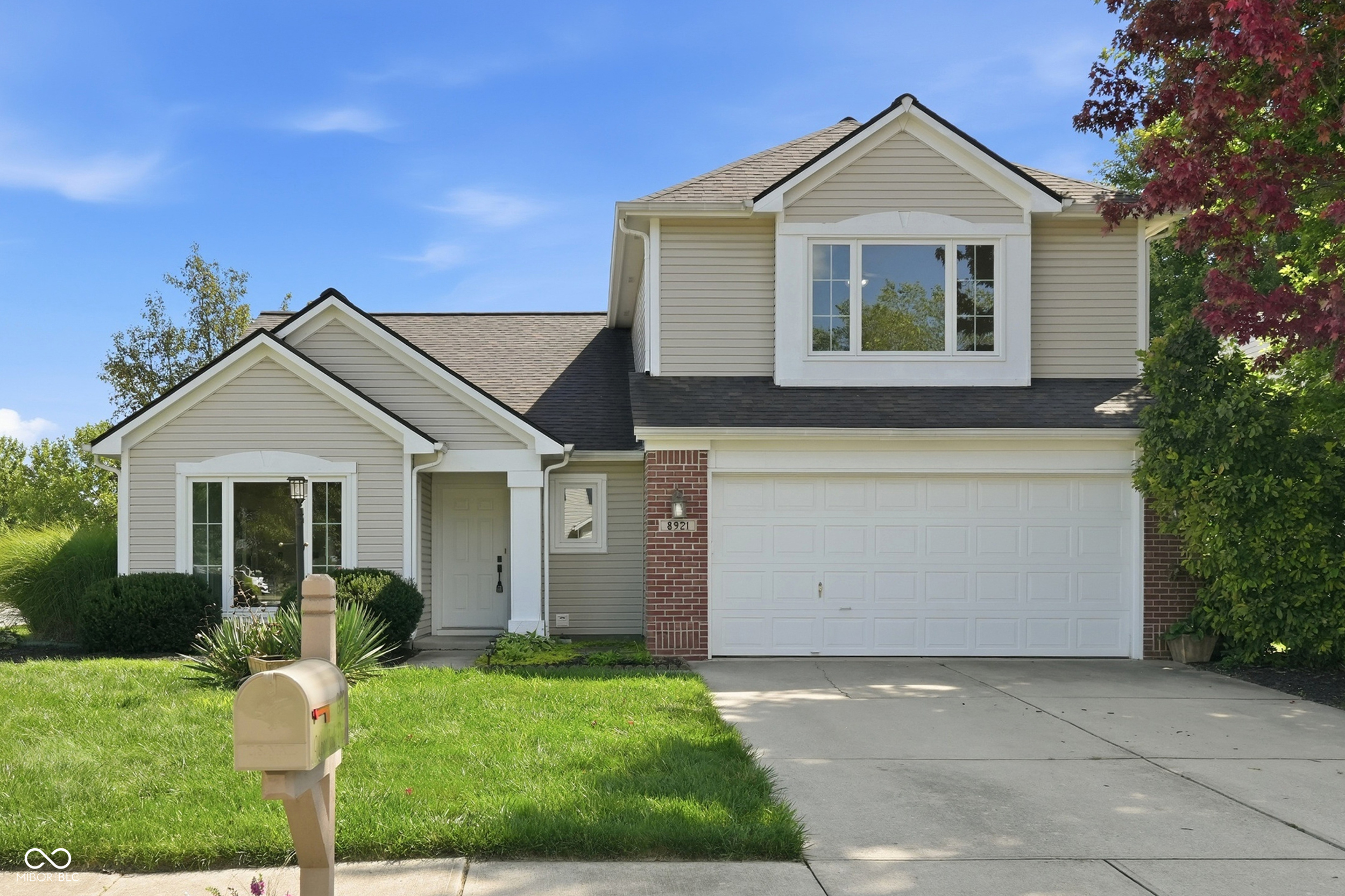 8921 Woodlark Drive
