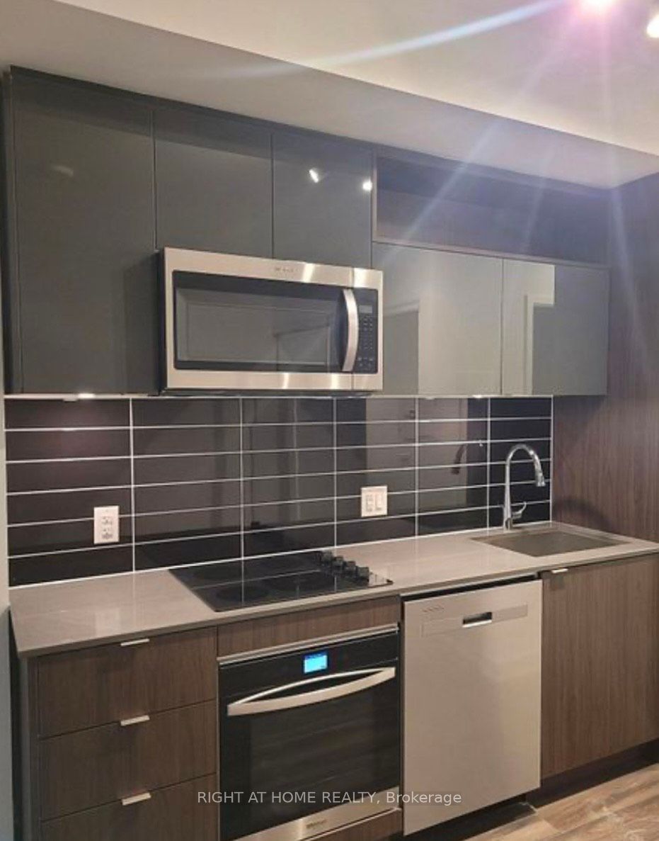 100 Dalhousie St 209