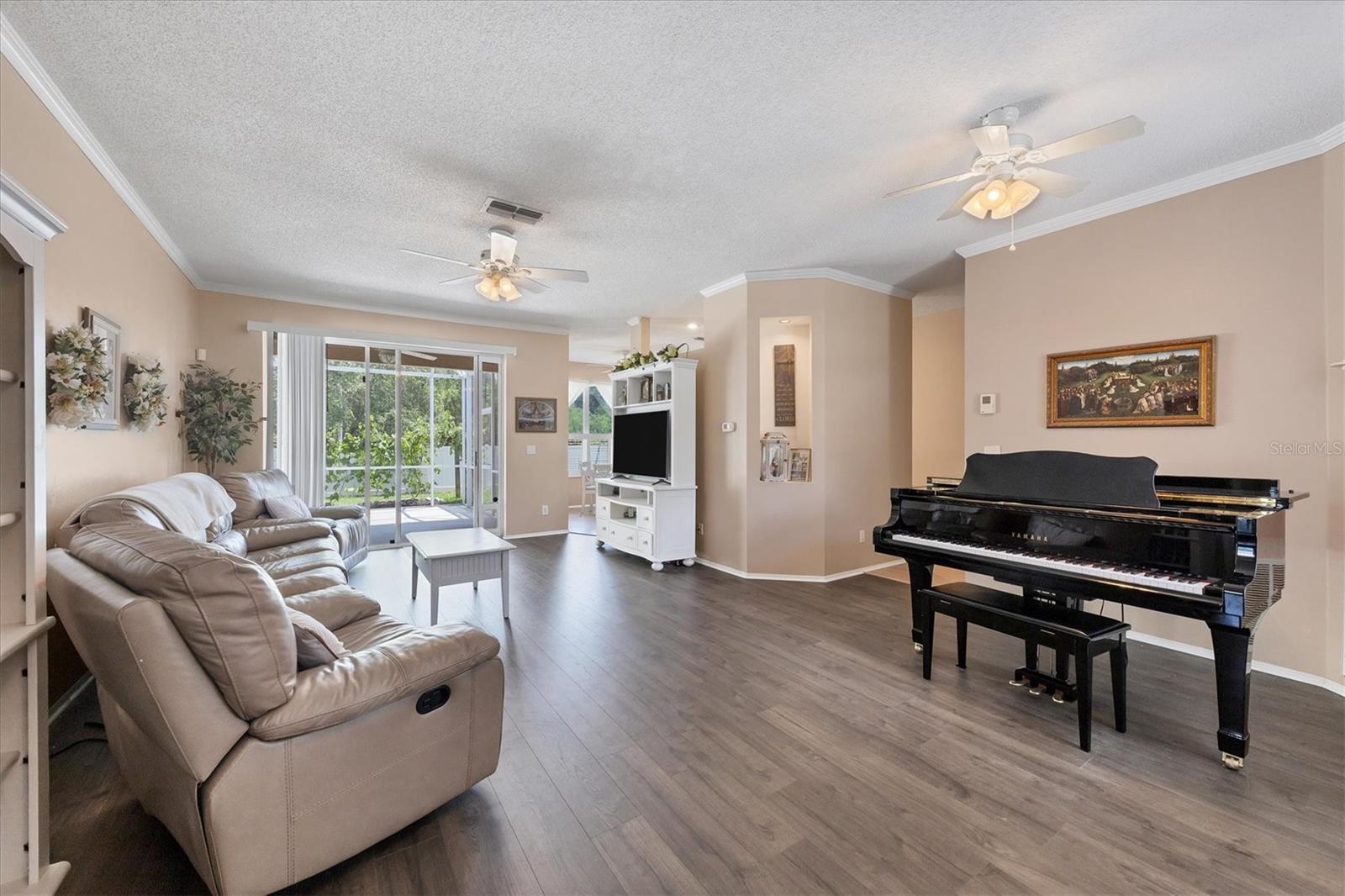 5009 44th Street W