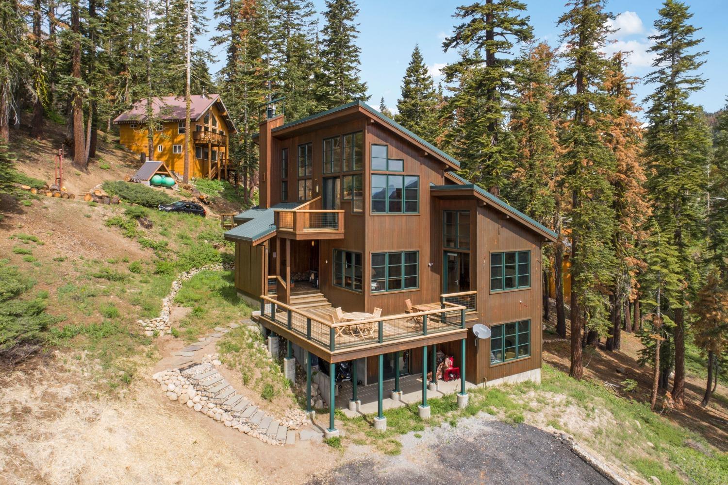 414 Avalanche Road 421