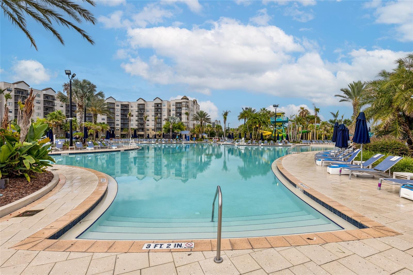 14501 Grove Resort Avenue 1527