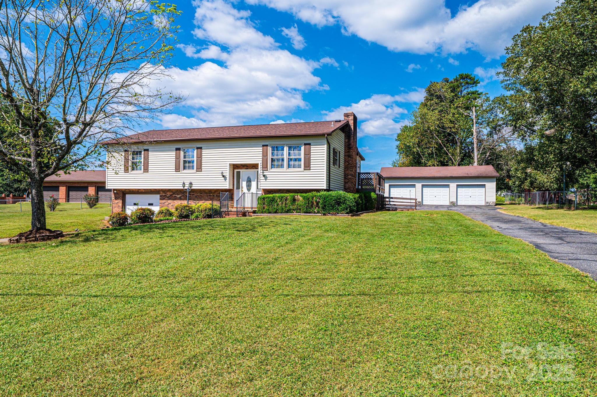 2764 Cliftwood Circle