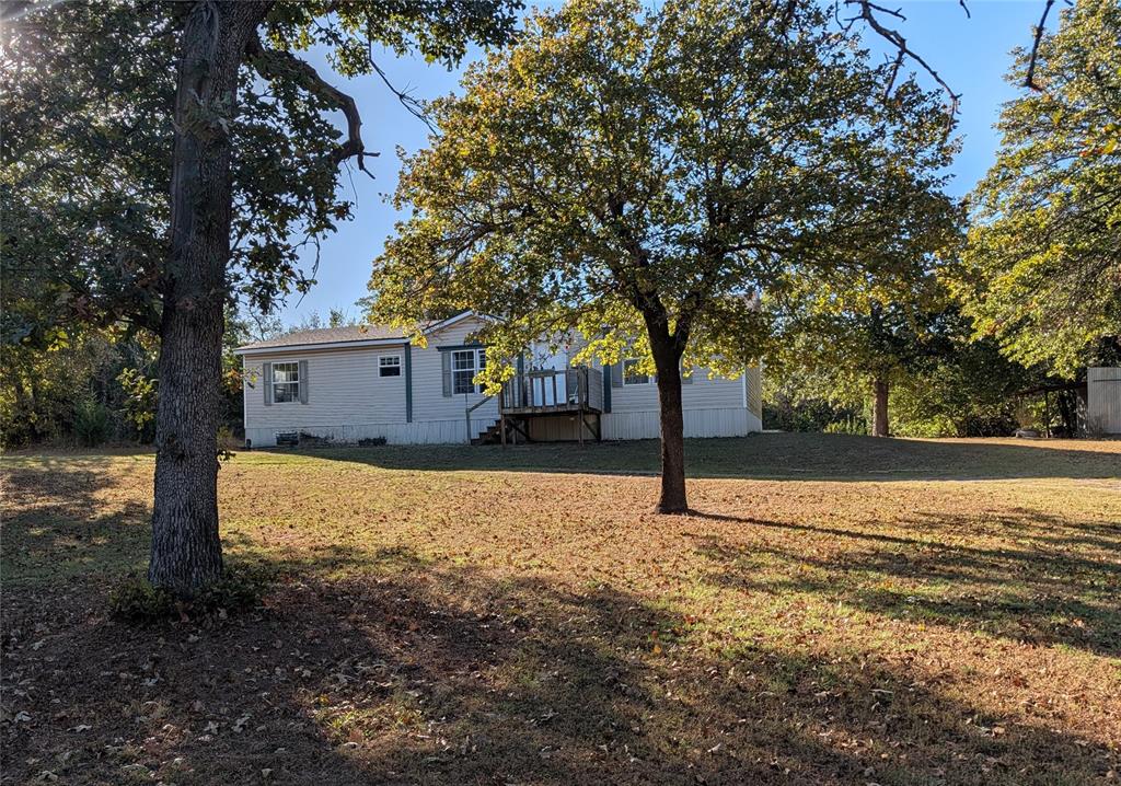 ?? Country Living in North Edmond – 3 Bed, 2 Bath on 1.56 Acres with Permanent Foundation!

Welcome to your slice of the country — just minutes from city amenities! This charming 3 bed, 2 bath home is nestled on 1.56 acres in a peaceful North Edmond neighborhood off Sooner & Simmons Road.

Built on a permanent foundation and offering 1,560 sq ft of living space, this property is perfect for those seeking space, peace, and practicality. With central heat and air, the home offers comfort year-round, while the tree-lined lot provides privacy and beautiful natural views.

Enjoy the perks of quiet country living with the added benefit of being in an HOA-maintained area — ideal for long-term value and community charm.

Key Features:
?? 3 Bedrooms | 2 Bathrooms
?? 1,560 sq ft
?? Permanent Foundation
?? Central Heat & Air
?? 1.56 Acres
?? Located in North Edmond off Sooner & Simmons
?? Peaceful, country-style HOA neighborhood
?? Ample room for gardening, parking, or future projects

Whether you’re a first-time buyer or simply looking to slow down and enjoy wide open space — this property offers everything you need to feel at home.