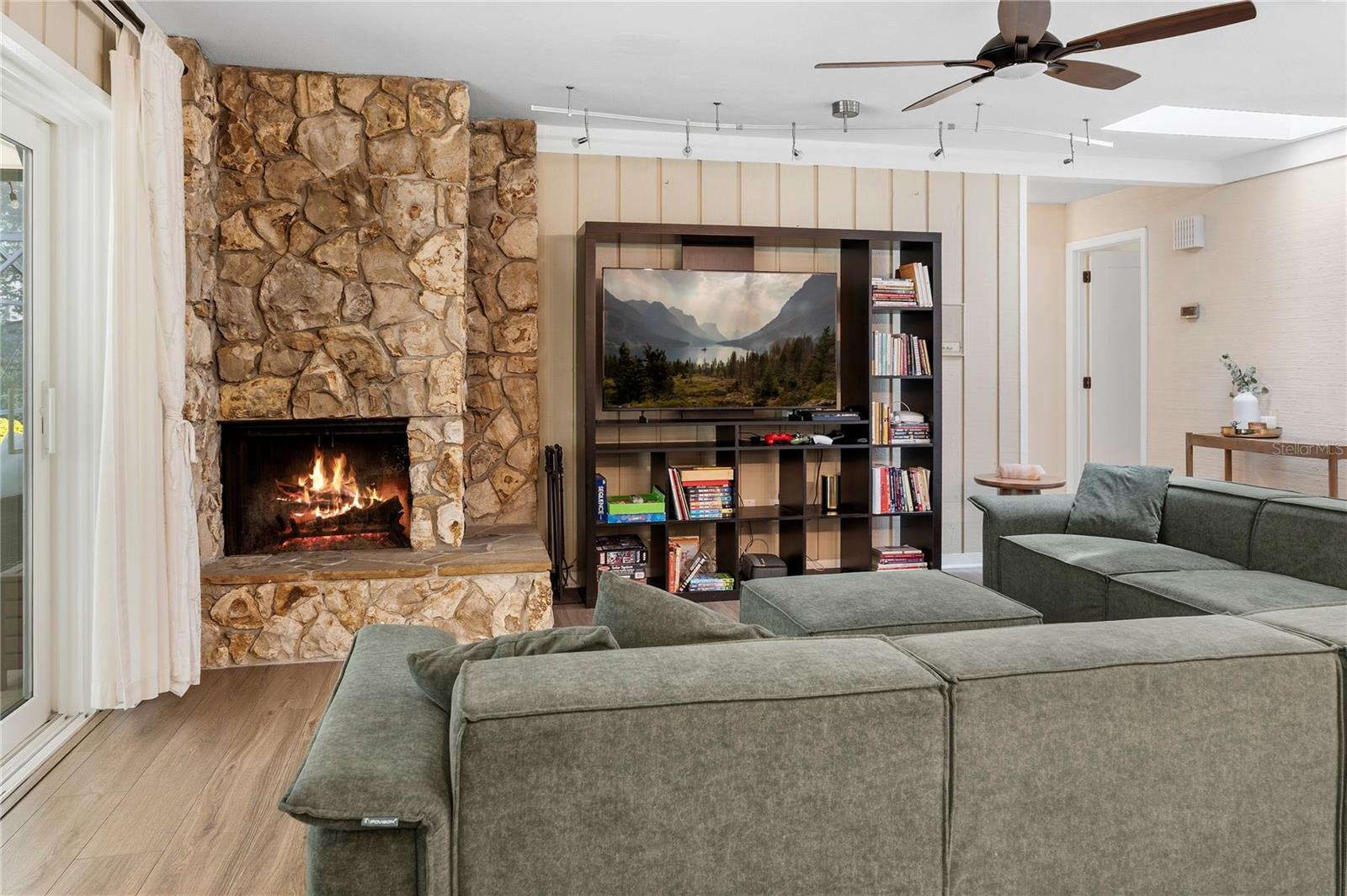 102 Sweetwater Hills Drive