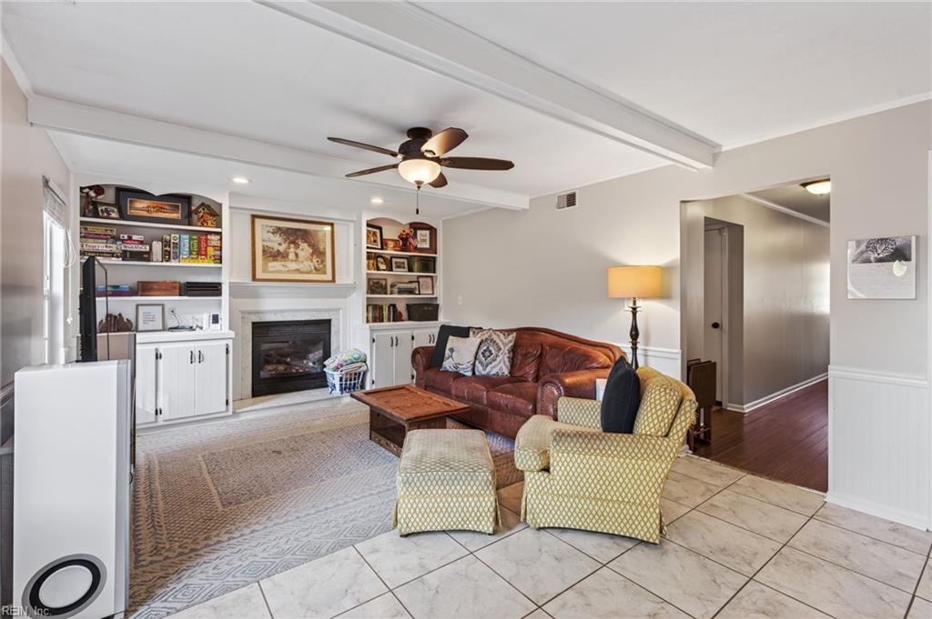 1209 Clearwater Lane