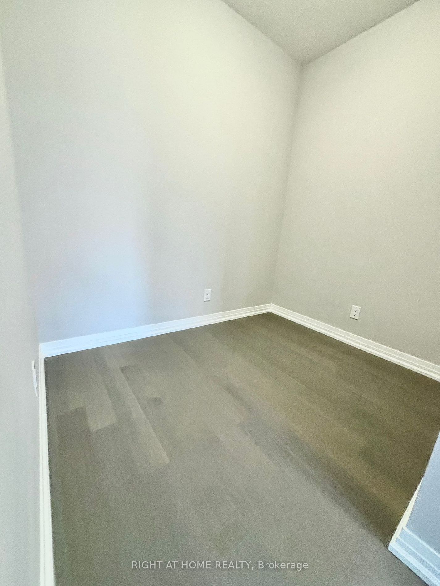 3285 Carding Mill Tr 301