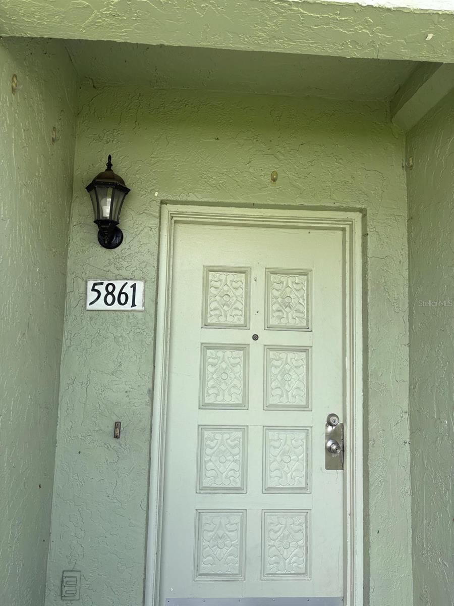 5861 La Costa Drive 115