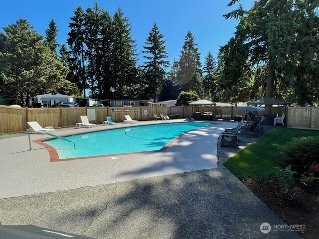 11410 127th Street E 185