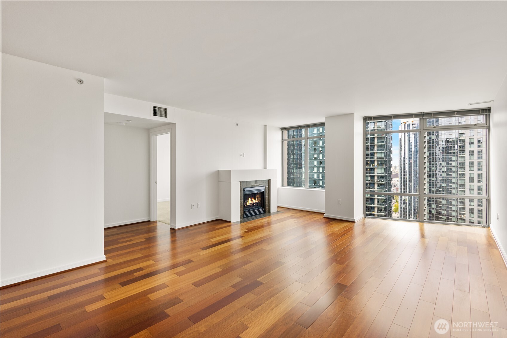819 Virginia St #2710, Seattle, WA 98101, listing photograph 2 of the residence