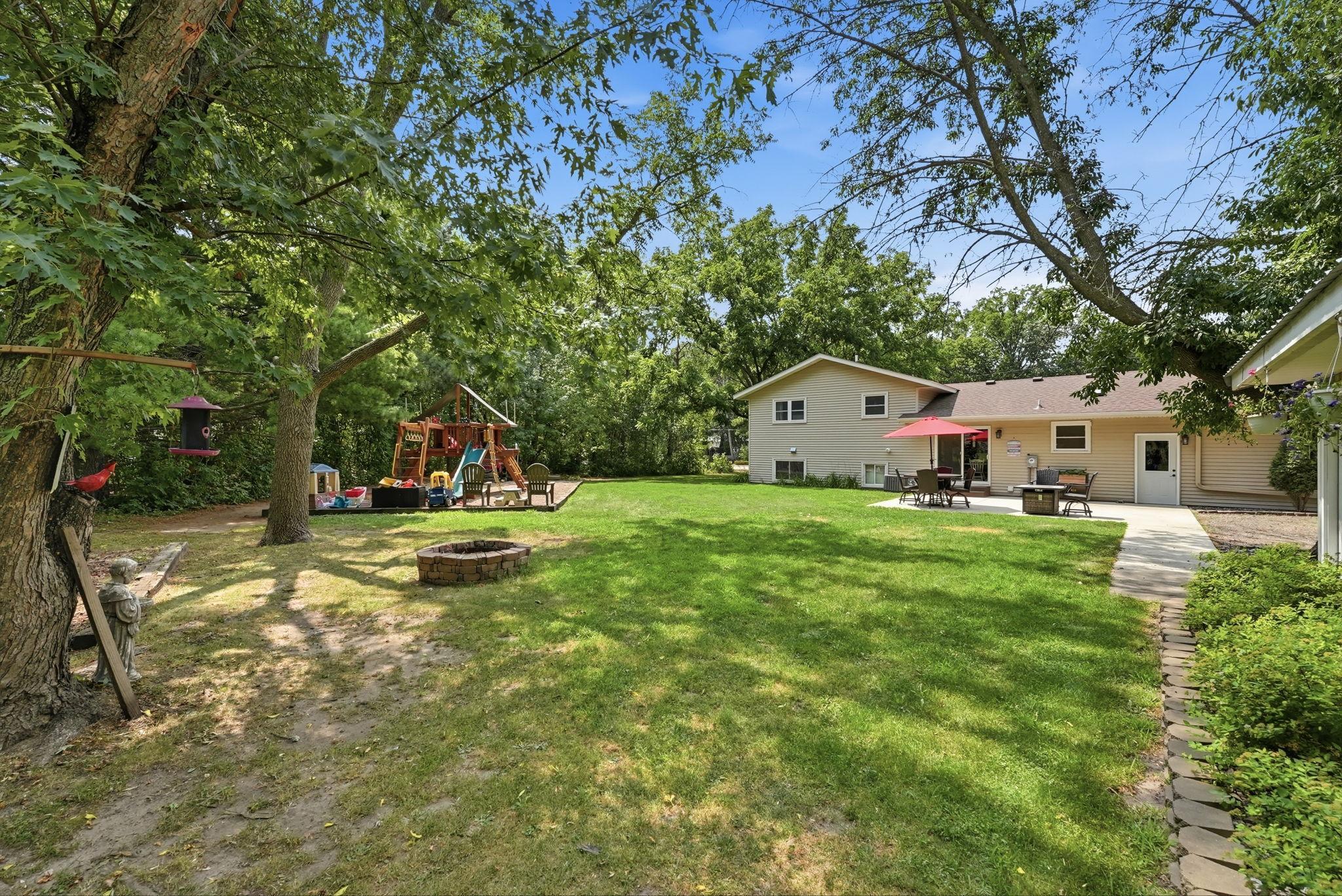214 Highview Drive W